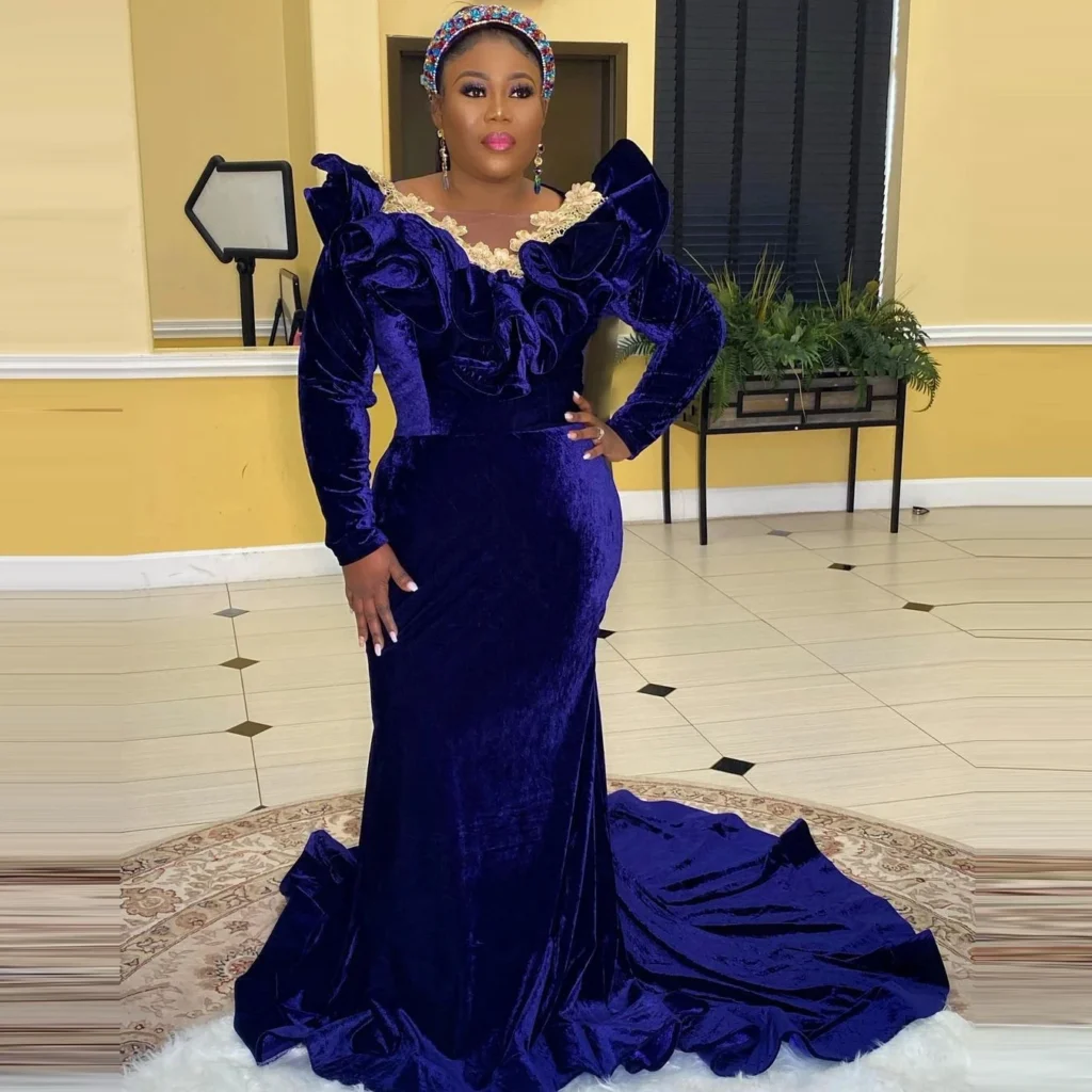 Trendy Aso ebi styles for plus size ladies in 2023 » African Dresses